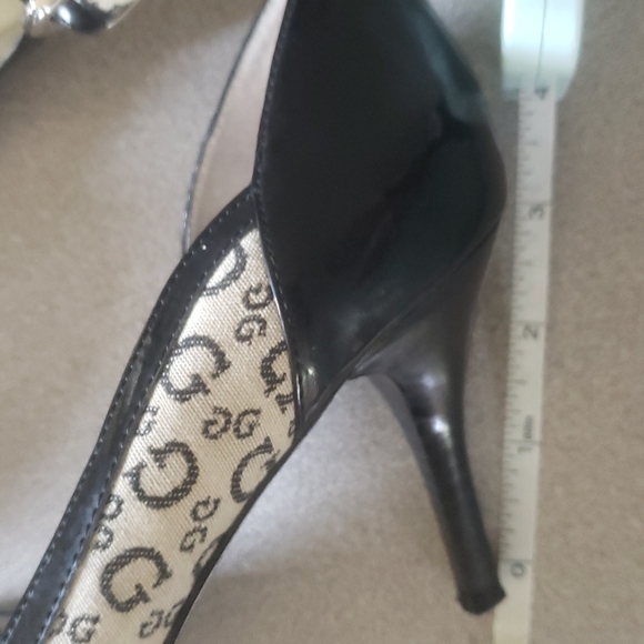Guess Monogram Print Buckle Pump Size 8 - Picture 6 of 7